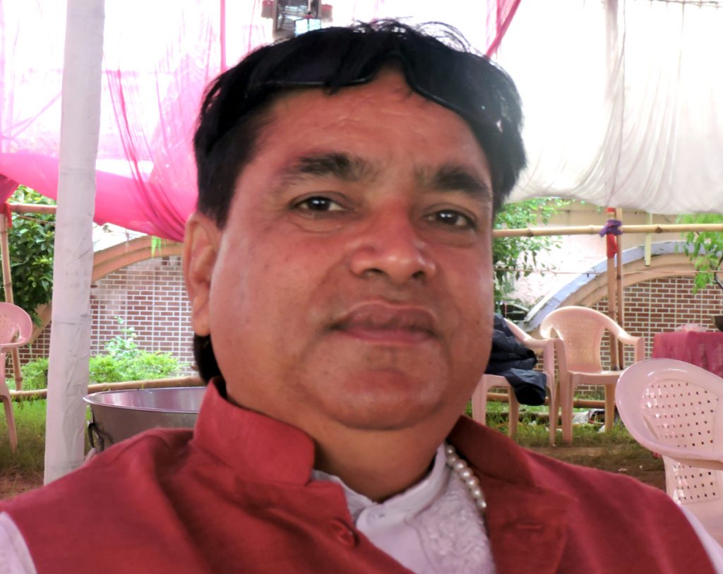 डा. विजय पण्डित, मेरठ, (भारत)